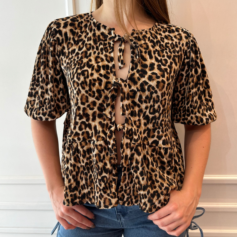 Song Blusa nudos print